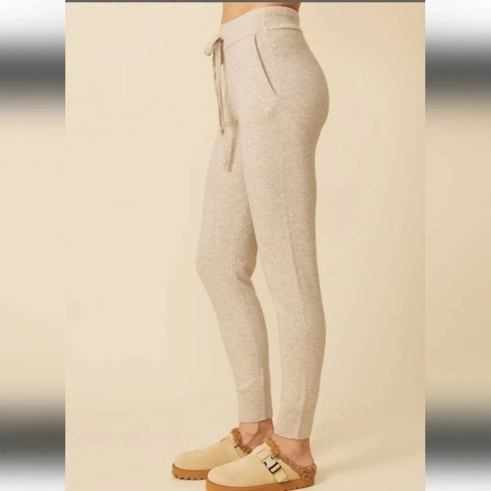 NWT || ONE GREY DAY || Sydney jogger